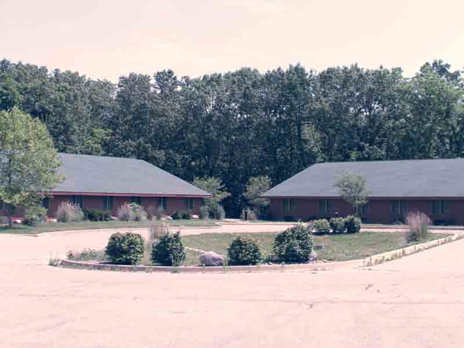 lodge-outdoor_edited